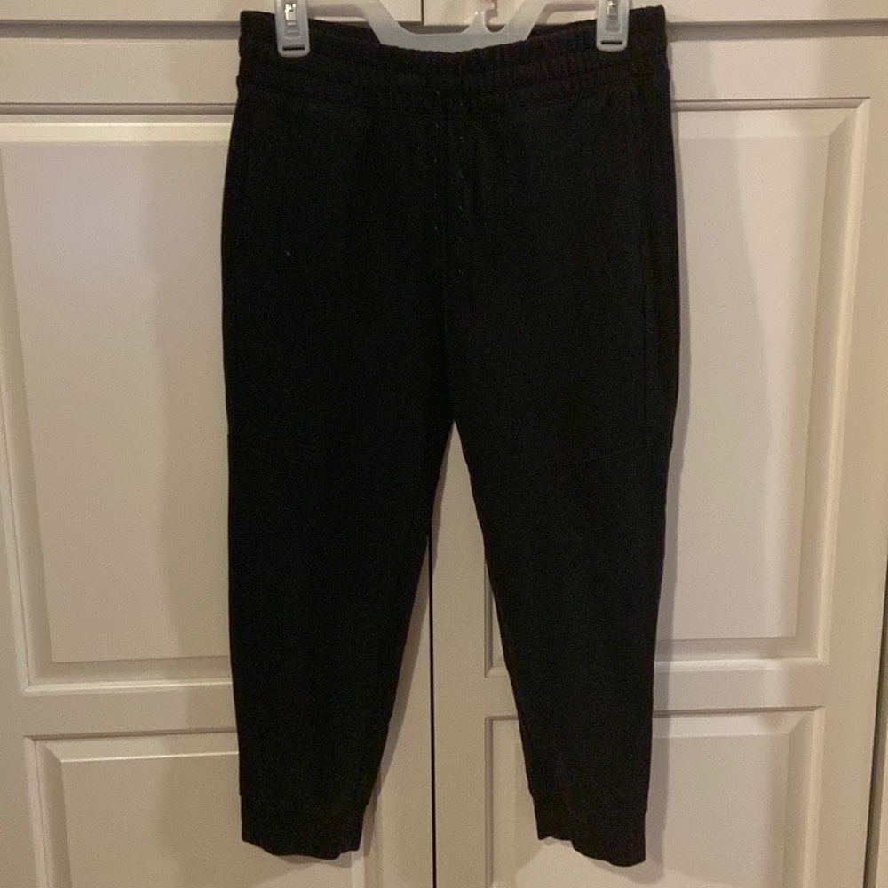 Black jogging pants